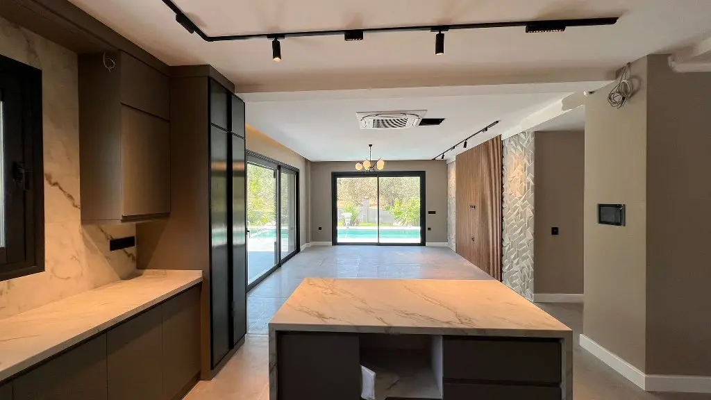 Modern kitchen